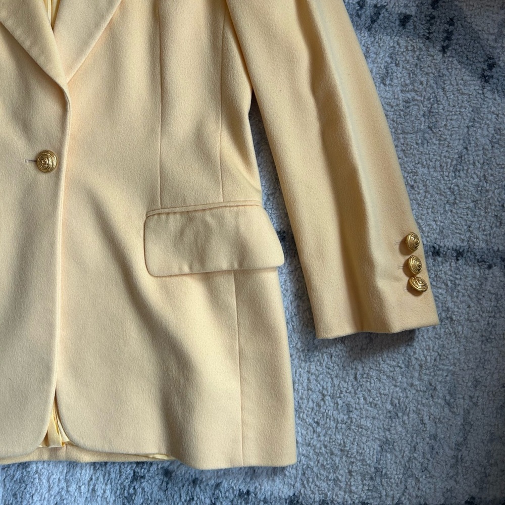 Escada Margaretha Ley Butter Yellow Blazer Gold Buttons Vintage Size 38 - Picture 3 of 5